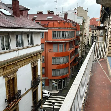 Centrico Junto A La Playa De San Lorenzo *